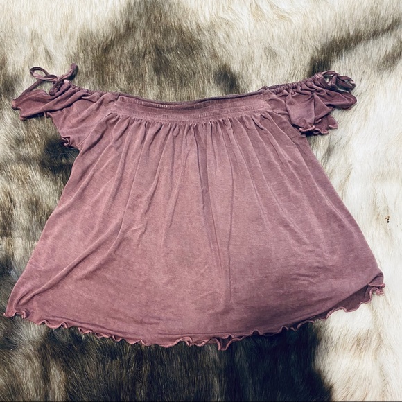 American Eagle Soft & Sexy Off Shoulder Top NWOT - Picture 2 of 4